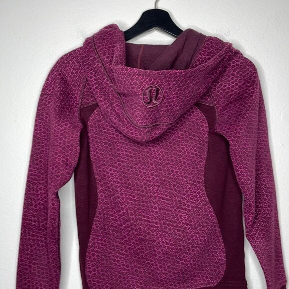 Lululemon Scuba Stretch Striped Printed Plum Long Sleeve Full Zipper Hoodie Sz 2 - Picture 5 of 8